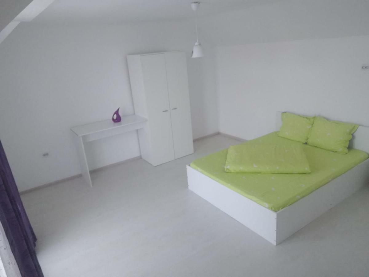 Vila Roy Hotel Turda Buitenkant foto